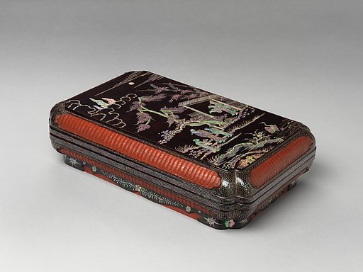 Presentation box with figures in a landscape