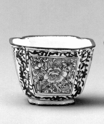 Square Cup