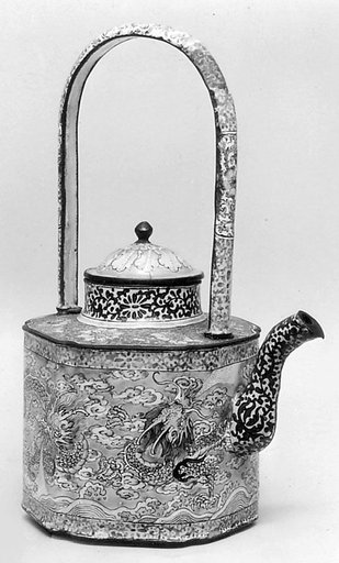 Covered Wine Pot