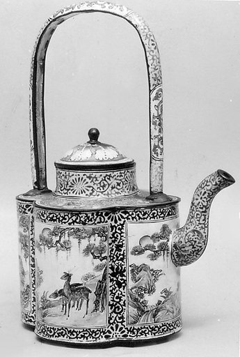 Covered Wine Pot
