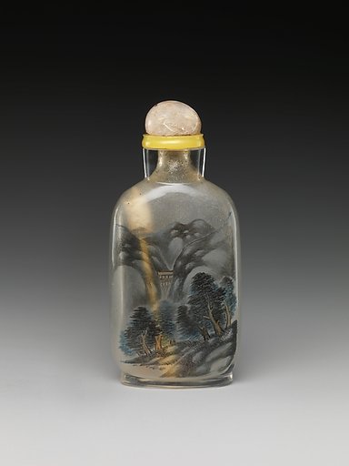 Snuff bottle with stopper