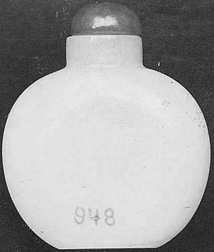 Snuff bottle with stopper
