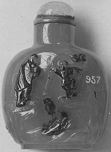 Snuff bottle with stopper
