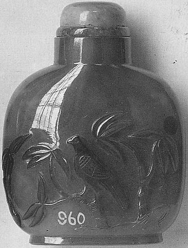 Snuff bottle with stopper