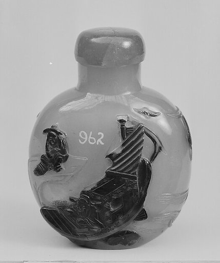 Snuff bottle with stopper