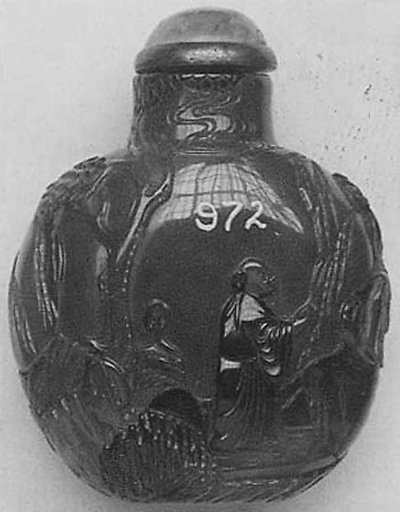 Snuff bottle with stopper