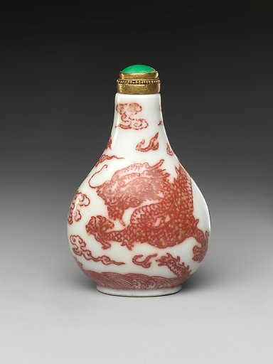 Snuff Bottle with Dragon