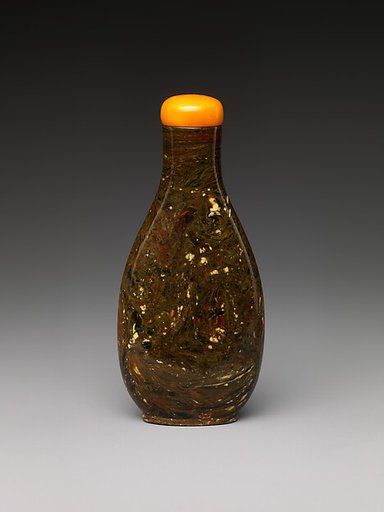 Snuff bottle