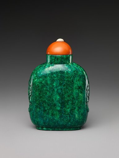 Snuff bottle