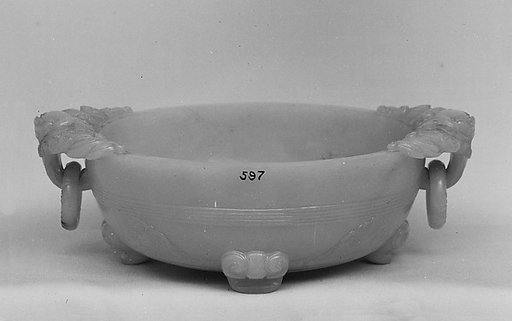 Bowl with handles