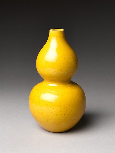 Vase in Shape of Double Gourd