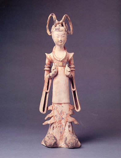 Standing court lady