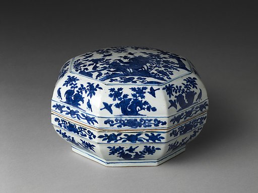 Box with flowers and birds
