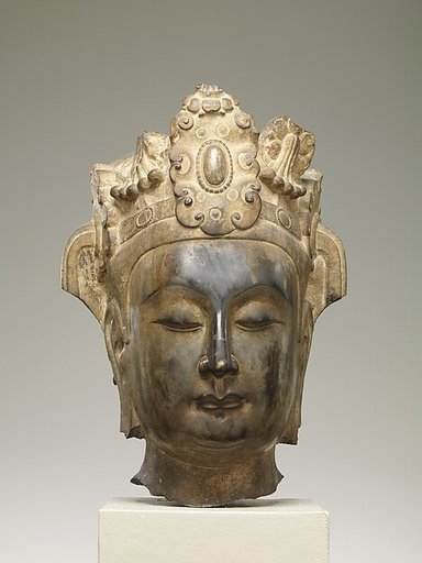 Head of an attendant bodhisattva