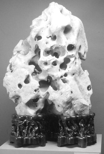 Rock in the form of a fantastic mountain