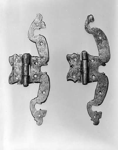 Hinge