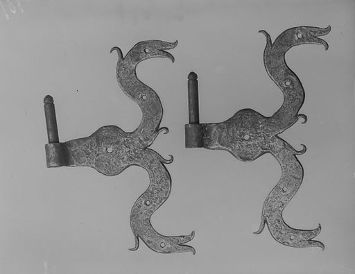 Hinge