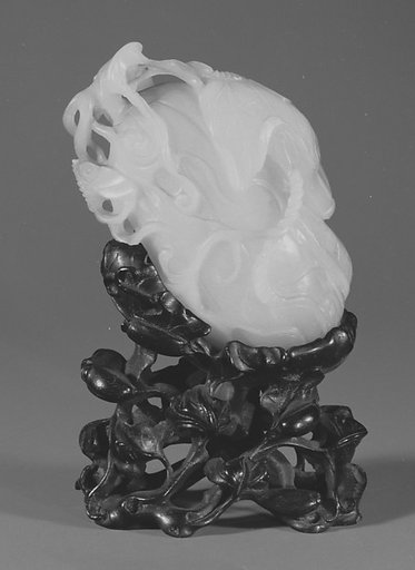 Paperweight on stand