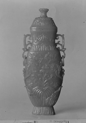 Covered vase