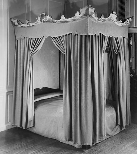 Bedstead
