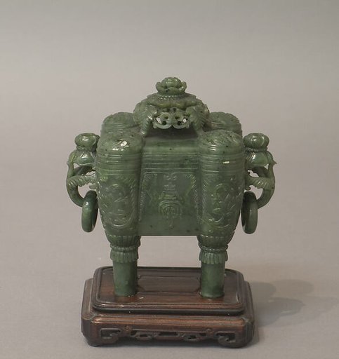 Incense burner with cover