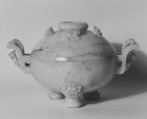 Tripod Bowl with Cover