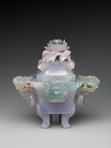 Incense burner in the shape of an archaic tripod (ding)