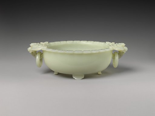 Bowl with handles
