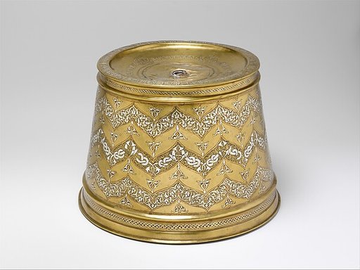 Candlestick Base with Interlacing Dragons
