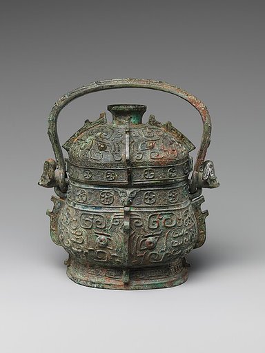 Ritual wine container with handle (You)