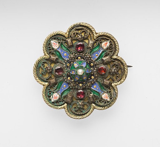 Brooch