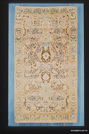 Polonaise Carpet
