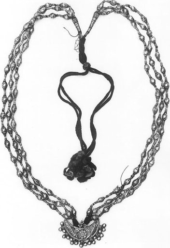 Necklace (Chandanhar)