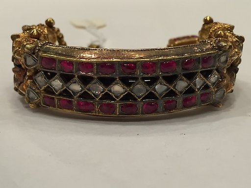 Bracelet with Lion Hinges