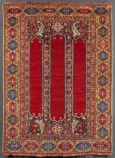 Carpet with Double-Ended Triple Niche