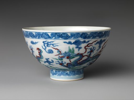 Bowl with dragons