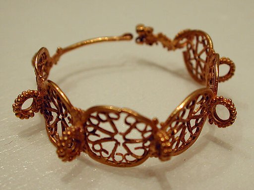 Earring