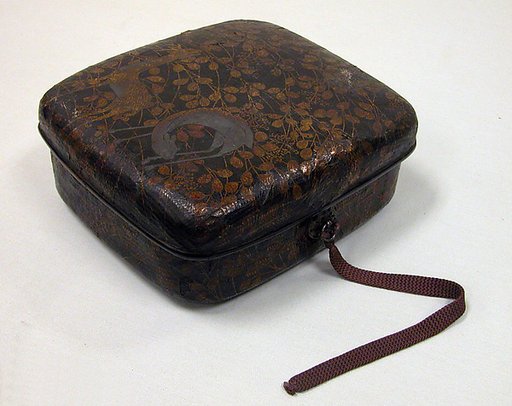 Covered Basket with Design of Bush Clover and Deer