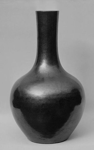 Bottle vase