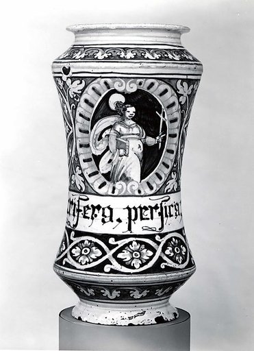 Apothecary jar (albarello)