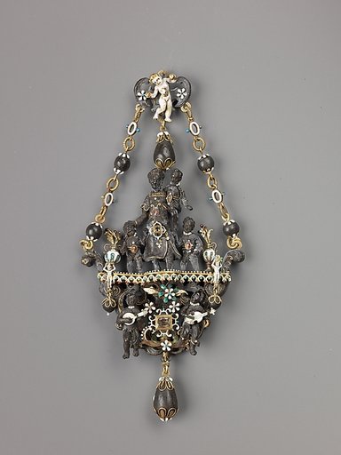 Pendant of "Ambergris"