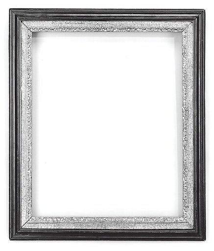 Reverse Hogarth molding