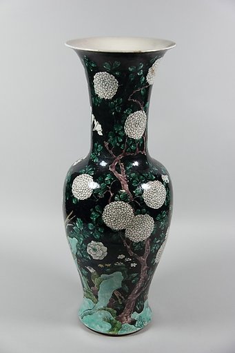 Vase with birds and flowers