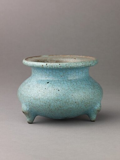 Small incense burner, 'Ma Jun' or 'Soft Jun' ware