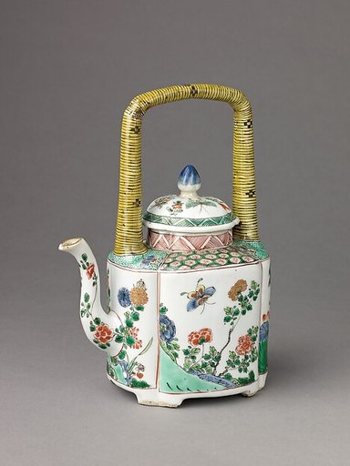 Small covered wine pot or teapot