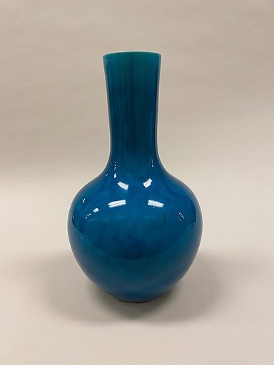Bottle vase