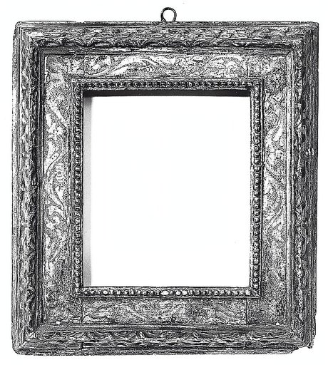 Reverse cassetta frame