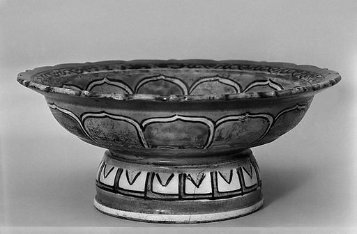 Footed dish with lotus