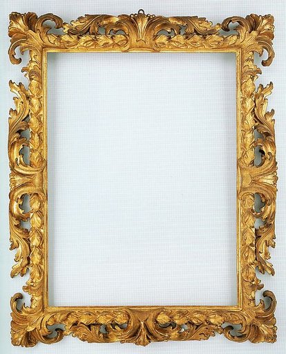 Pierced acanthus-leaf frame