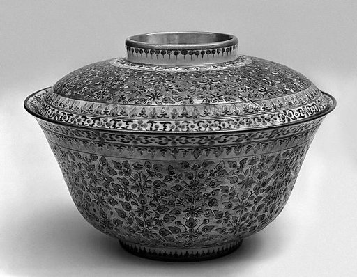 Covered bowl with floral pattern